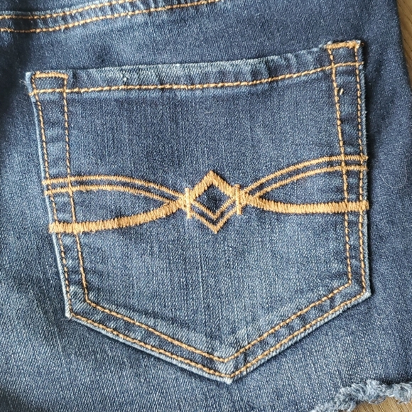 Mudd FLX Stretch Jean Shorts - Picture 5 of 7